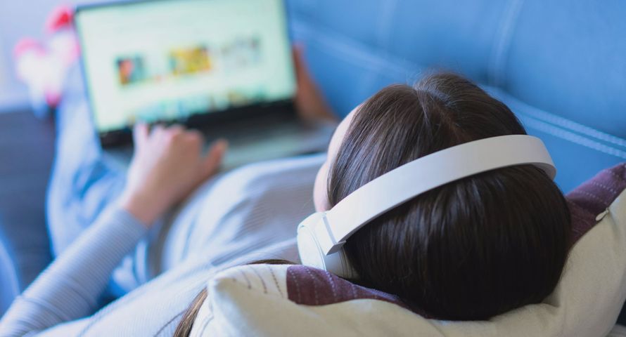 YouTube chce chronić młodych użytkowników. Wprowadza system weryfikacji wieku