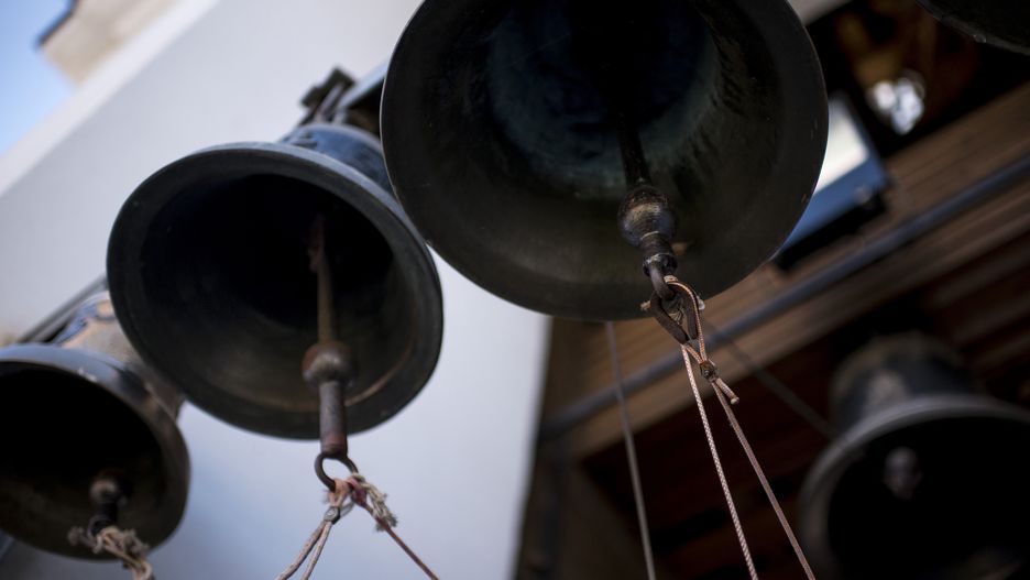 Warszawa. Mieszkańcom Białołęki przeszkadza bicie dzwonów o poranku