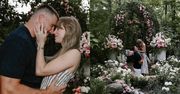 Taylor Swift i Travis Kelce ZARĘCZENI! "Wasza nauczycielka angielskiego i pan od w-fu biorą ślub". Pierścionek robi wrażenie