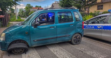 Pijana kobieta jechała na feldze po alkohol