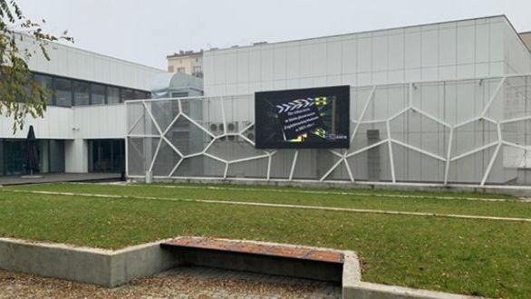 Dzięki głosom mieszkańców Sosnowca Zagłębiowska Medioteka wzbogaciła się o ekran LED.