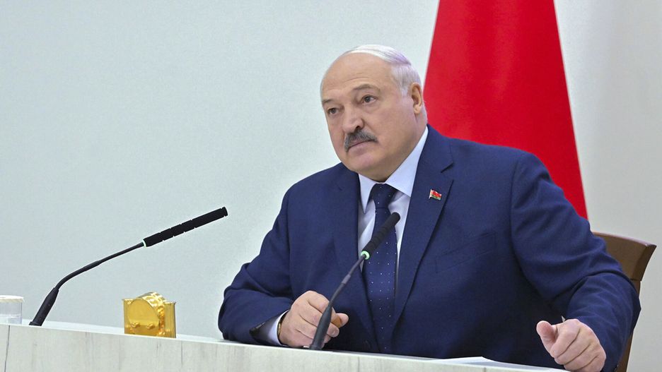 A handout photo made available by the Belarusian President's press service shows Belarusian President Alexander Lukashenko attending a press conference after he votes in the presidential elections at a polling station in Minsk, Belarus, 26 January 2025. Belarus holds presidential elections on January 26. Lukashenko has held the post since 1994 and is seeking a seventh term. EPA/BELARUS PRESIDENT PRESS-SERVICE / HANDOUT HANDOUT EDITORIAL USE ONLY/NO SALES Dostawca: PAP/EPA.
