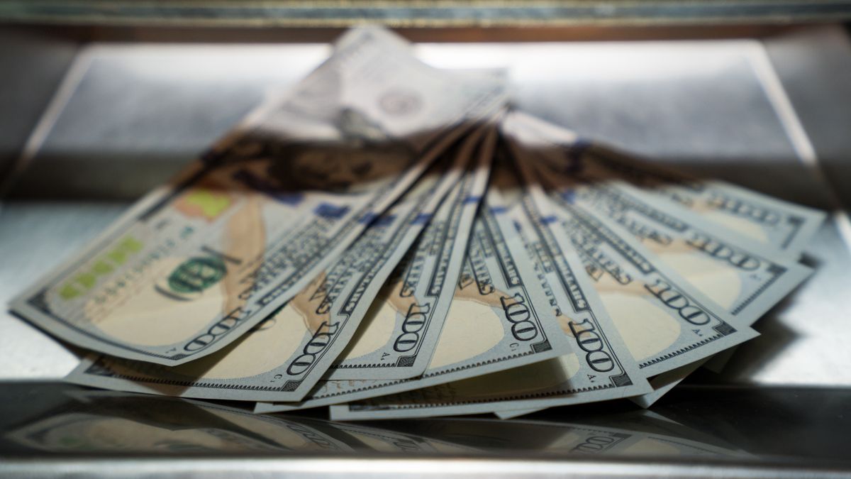 Kursy walut. Co z dolarem?