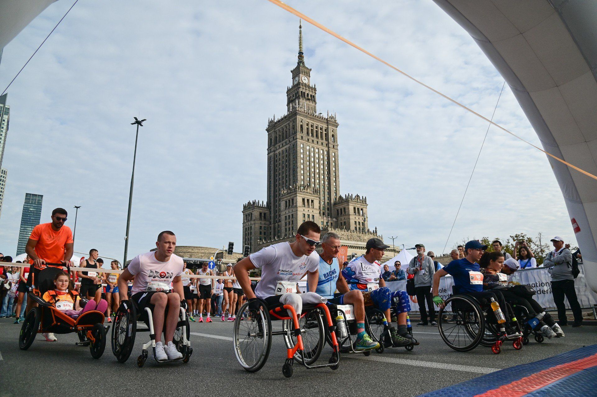 Tak wyglądały poprzednie edycje Maratonu Warszawskiego