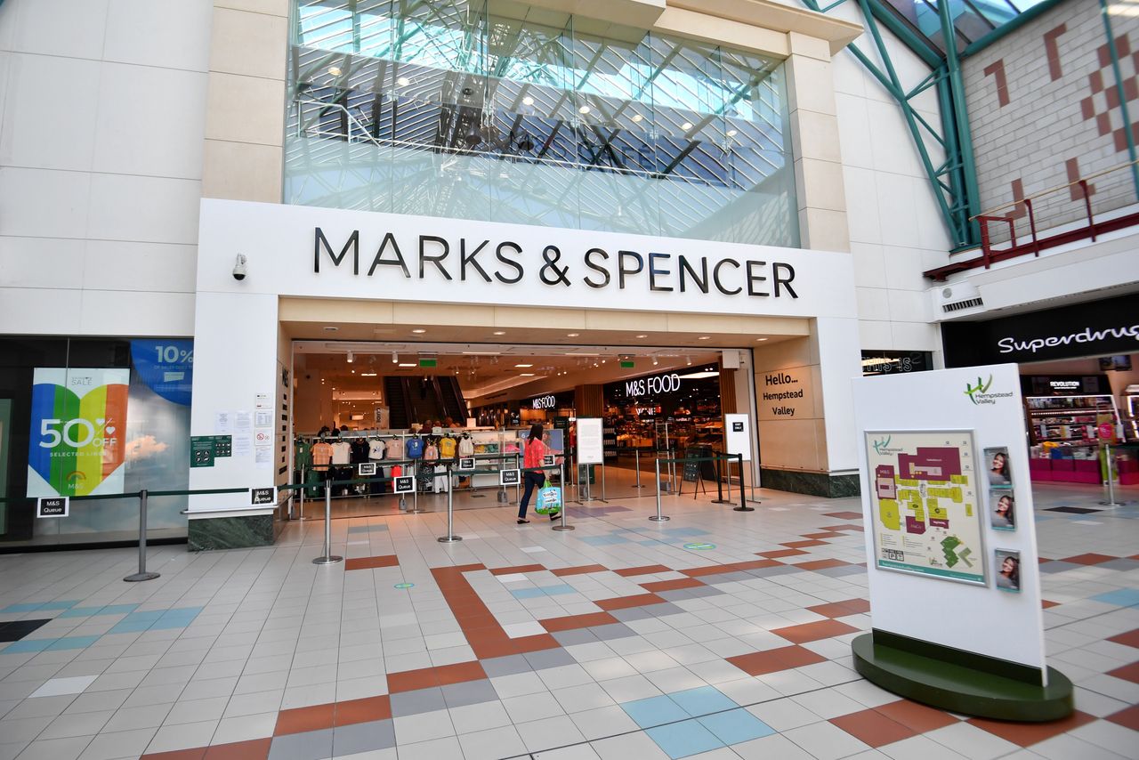 Marks&Spencer wraca do Polski. Będzie sprzedawać jedzenie w internecie