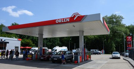 Orlen wraca do łask. Rekordowy wynik popularności wśród klientów