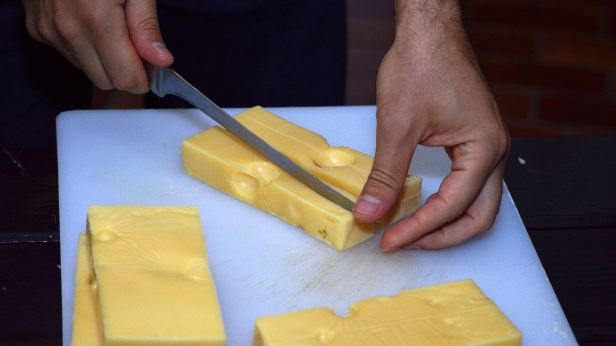 ser żółty krojenie sera