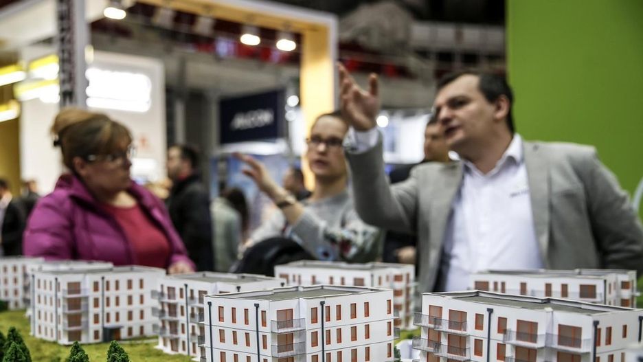 Niektóre firmy oferujące usługi w zakresie pozywania banków za WIBOR  podkreślają, że ten wskaźnik jest nielegalny, tymczasem został uznany przez instytucje UE. 