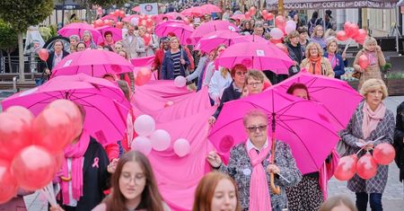 Marsz Różowej Wstążki przeszedł ulicami Lublina. „Choroba to nie wyrok” [ZDJĘCIA]