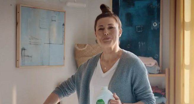 „Odkryj czyszczącą siłę roślin” - Beata Sadowska reklamuje środki czyszczące Seventh Generation (wideo)