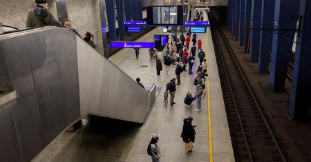KPO a rozwój transportu w Polsce. Jak wpłynie na drogi i kolej?