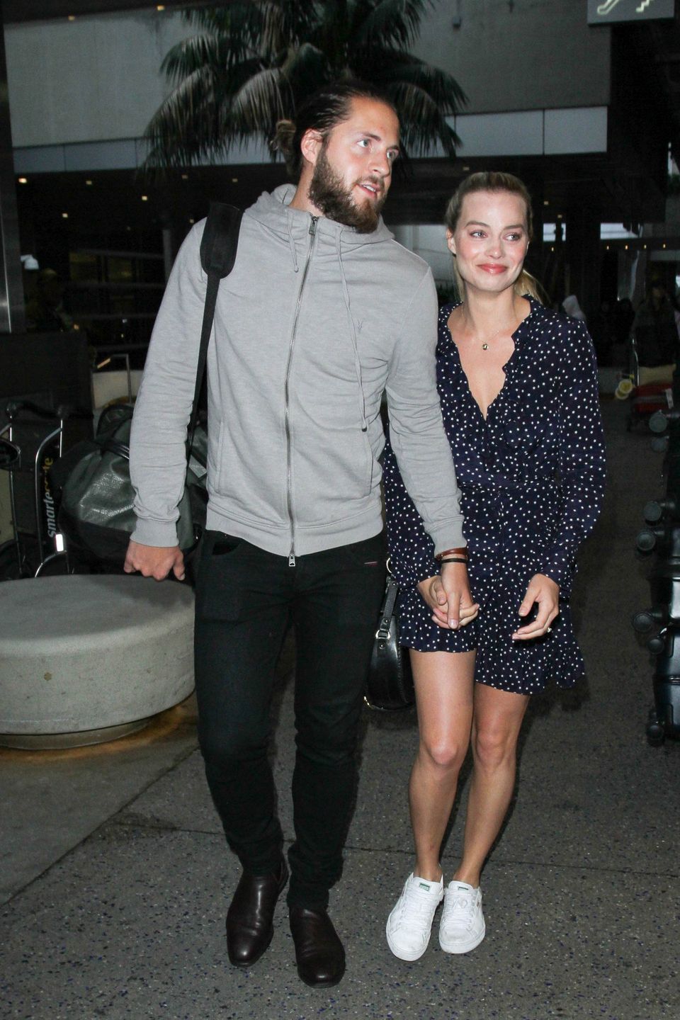 Margot Robbie i Tom Ackerley