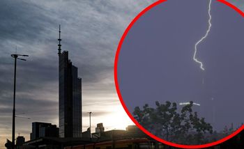 Piorun uderzył w Varso Tower. Spektakularne nagranie z Warszawy