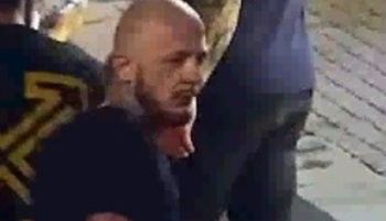 Atak na Nigeryjczyka w Katowicach. Policjanci opublikowali zdjęcie