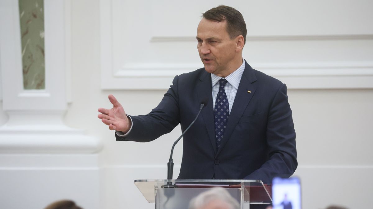 Radosław Sikorski przestrzegł Amerykanów przed działaniem Putina