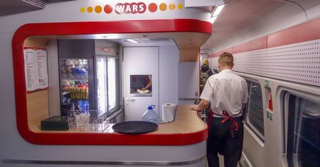 Bezkonkurencyjny lider. To danie królowało w Warsie w zeszłym roku