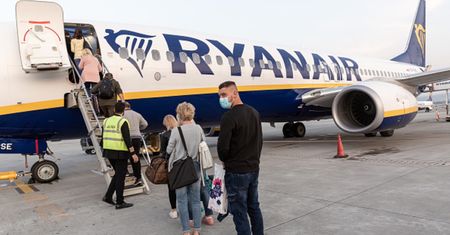 Samolot Ryanair nie zabrał 46 pasażerów z lotniska w Katowicach. "Zostaliśmy bezradni"