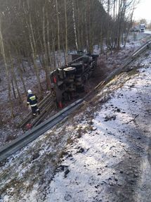  24-latka zginęła po zderzeniu z ciężarówką