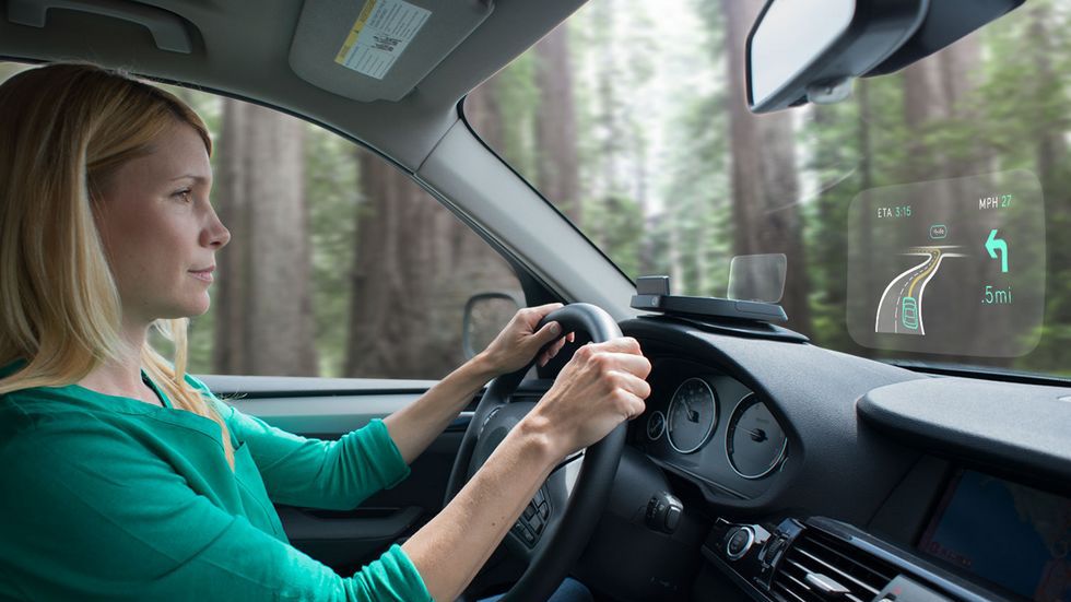 Navdy – wyświetlacz HUD na szybie każdego samochodu. Również tego starszego! 1