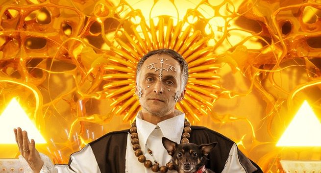 Artur Rojek jako psychodeliczny guru w kampanii OFF Festival