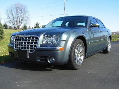 Chrysler 300C Hemi za 100.000$ ?