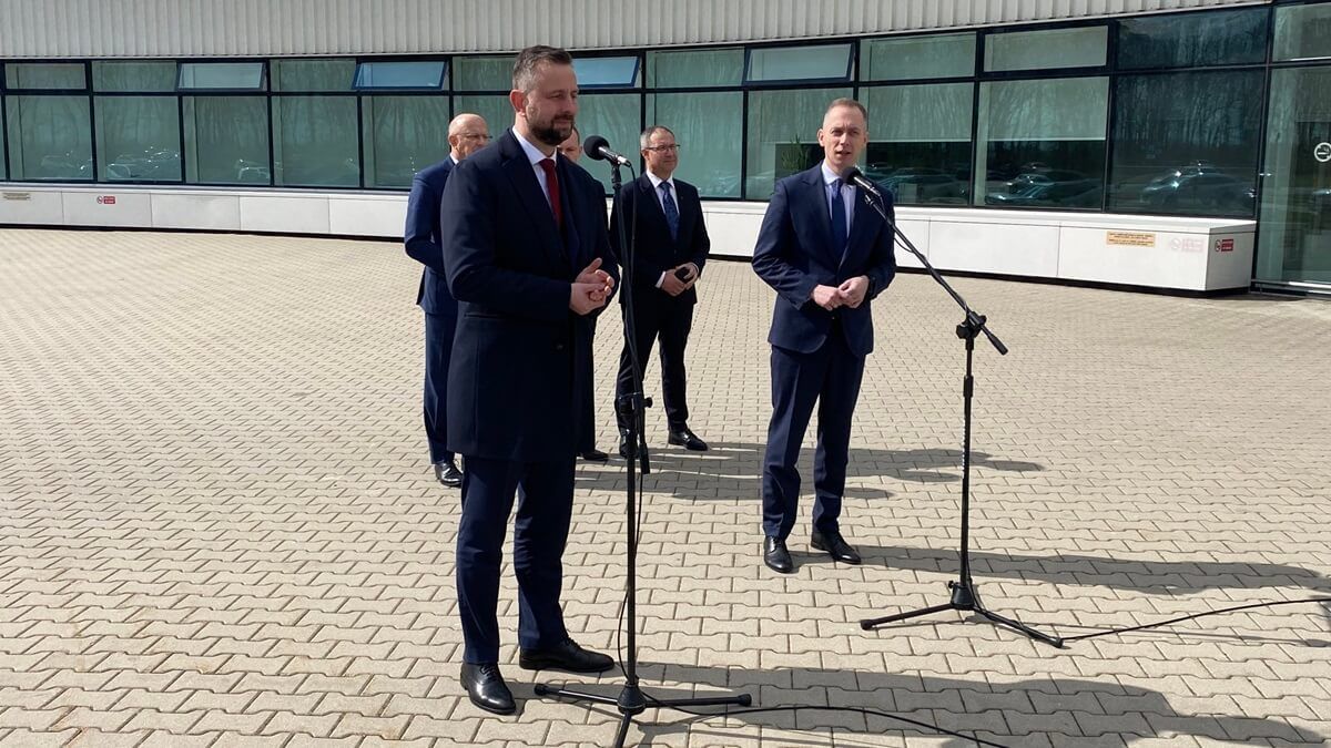 Władysław Kosiniak-Kamysz w Porcie Lotniczym Lublin o planach budowy bazy wojskowej