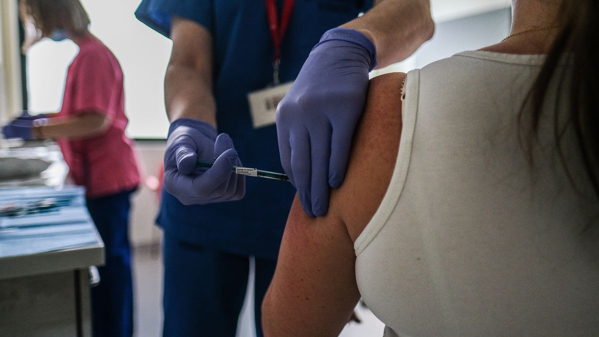 Szczepienie przeciw COVID-19 