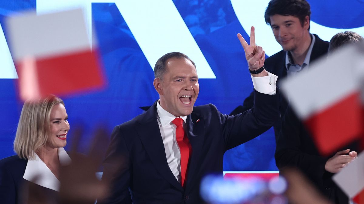 WARSAW, POLAND - JUNE 1: Marta Nawrocka and supported by Law and Justice party candidate for the President of Poland Karol Nawrocki during the election evening of the second round of the Presidential election in Warsaw, Poland on June 1, 2025. (Photo by Jakub Porzycki/Anadolu via Getty Images)