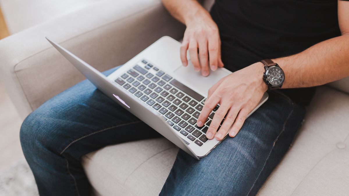 Wraz ze sprzedawcami z x-kom przedstawiamy styczniowy ranking laptopów, fot. Pixabay
