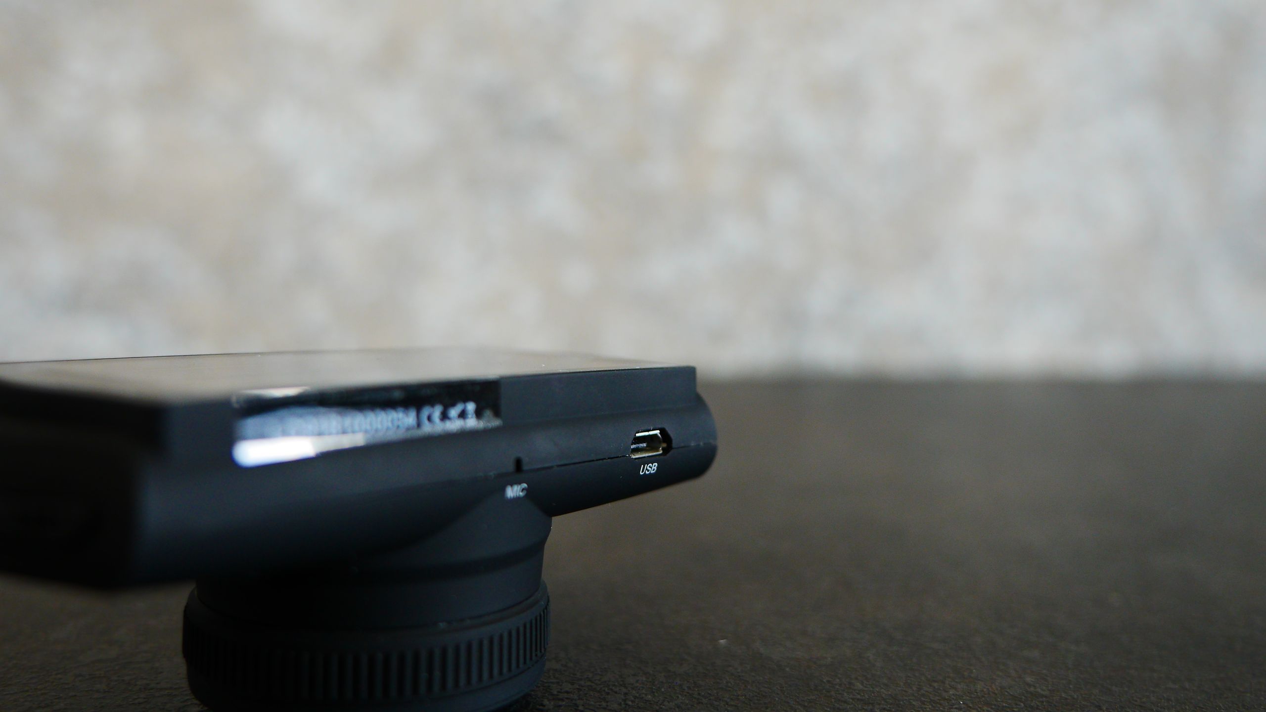 Krótki test LAMAX C9: Kamerka samochodowa z GPS i bazą fotoradarów 8