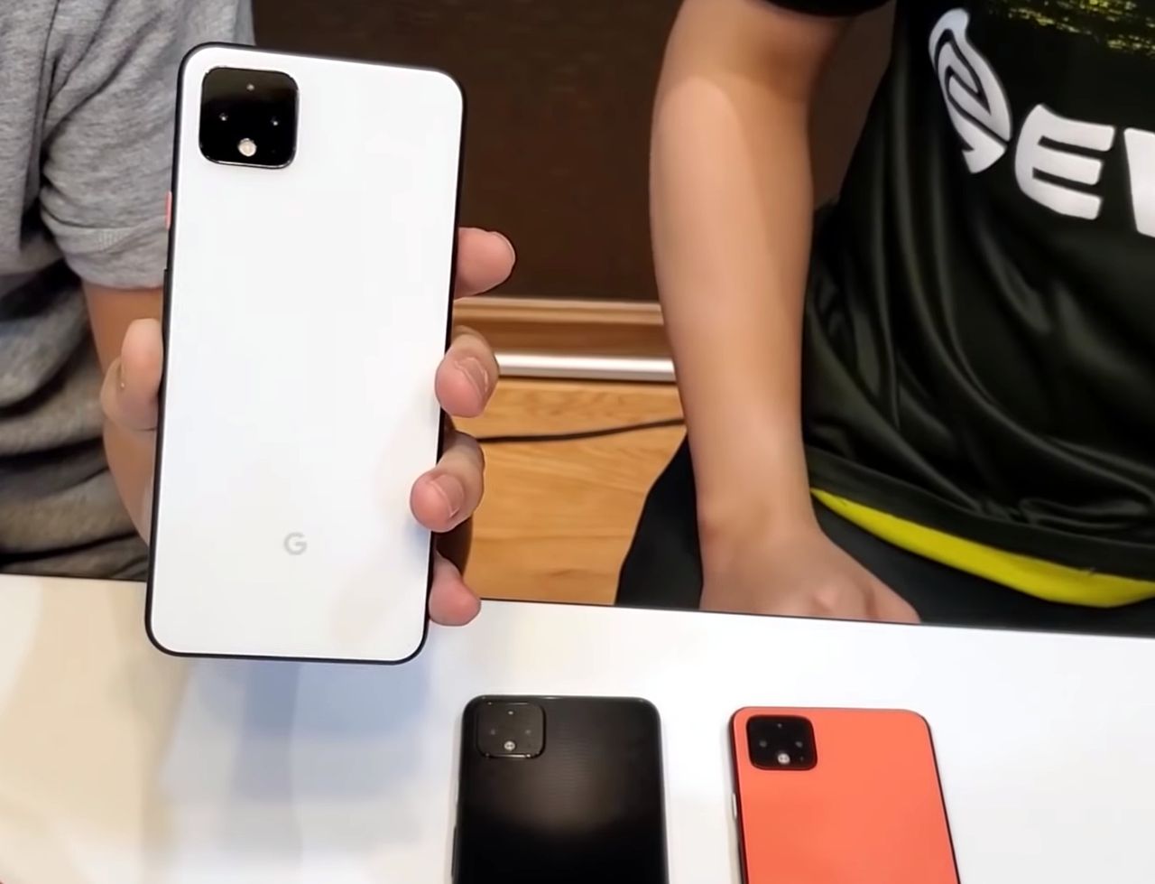 Pixel 4 w trzech wersjach kolorystycznych