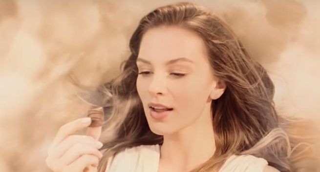 Piosenka „Enigma (give a bit of mmm to me!)” znów w spocie Kinder Bueno (wideo)