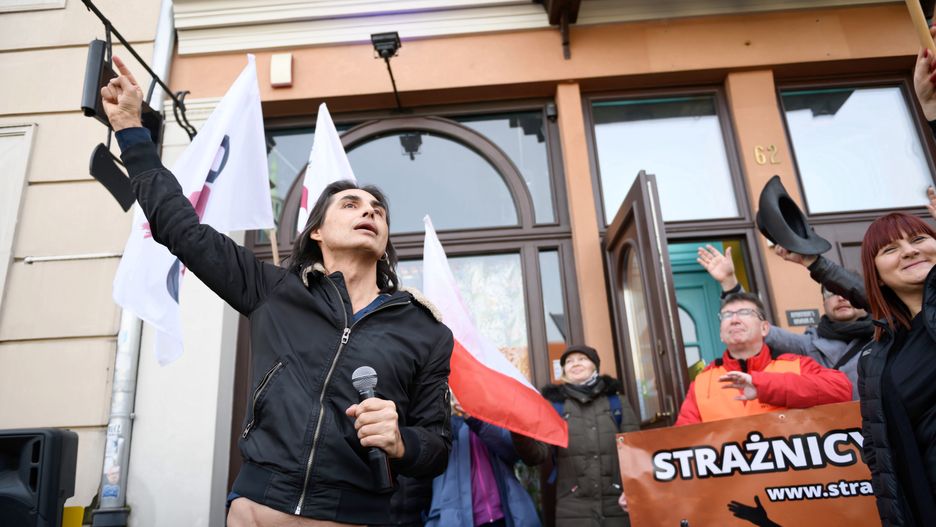 Poznań. Protest przeciwników obostrzeń. Gwiazdą Ivan Komarenko
