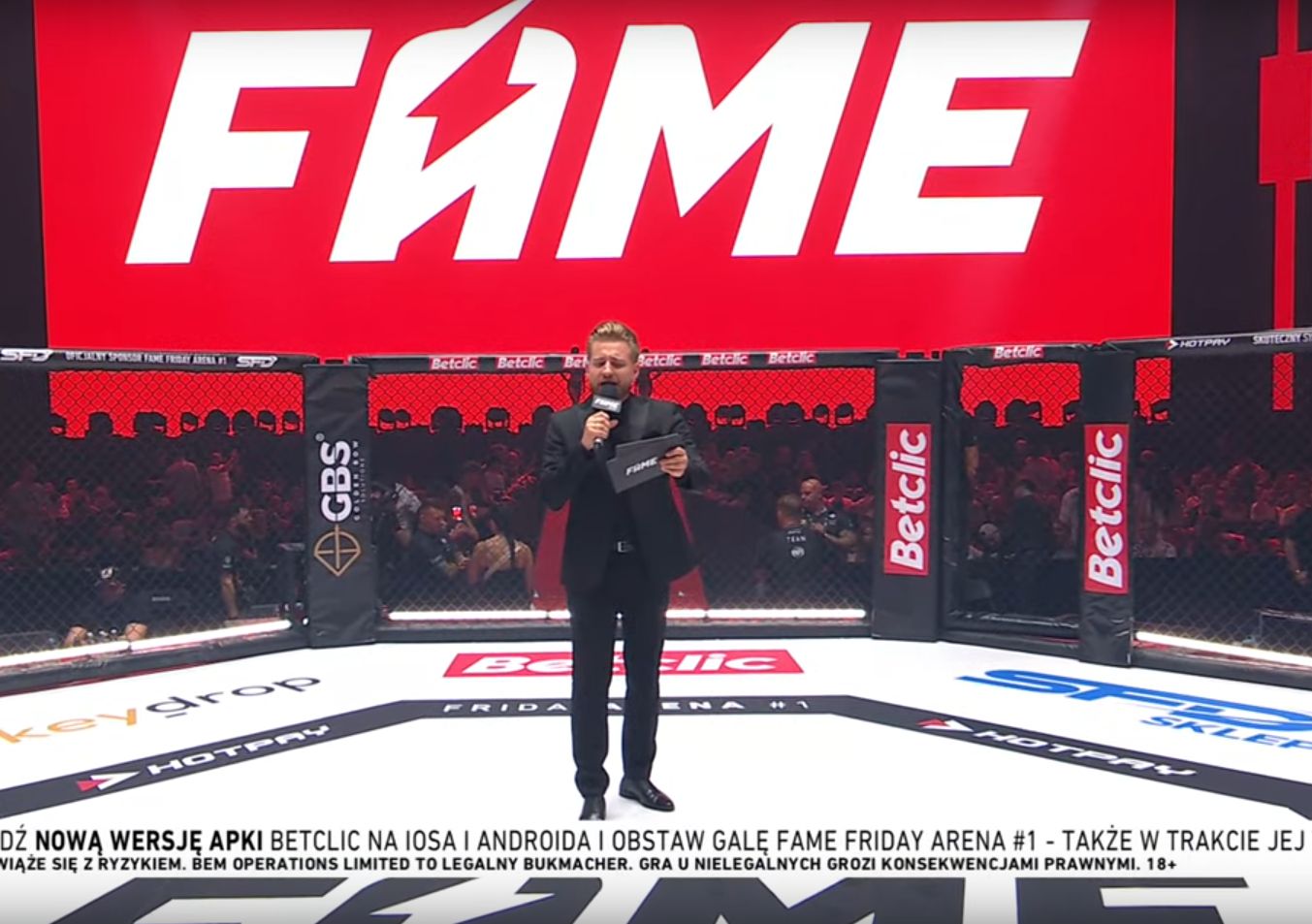 FAME MMA odsłania karty. Gwiazda internetu zawalczy w Krakowie