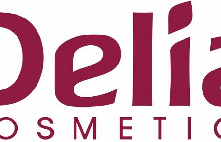 Delia Cosmetics reklamuje hennę do brwi