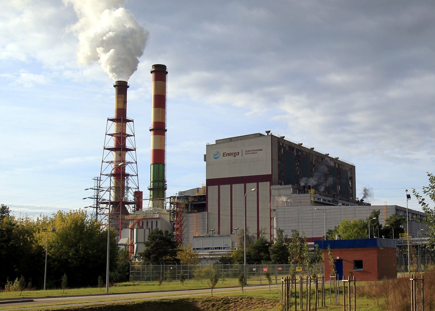 Akcja CBA ws. Elektrowni Ostrołęka. Cztery osoby zatrzymane, przeszukano dom posła PiS