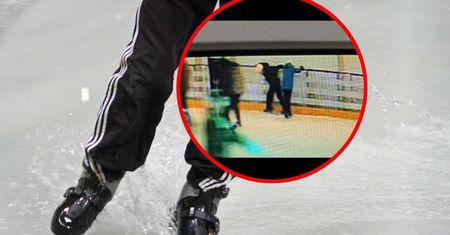 Zachowanie na lodowisku się nagrało. Wszystko trafiło do sieci