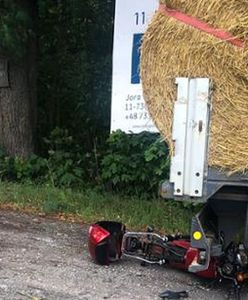 Tragedia podczas cofania. Nie żyje motorowerzysta