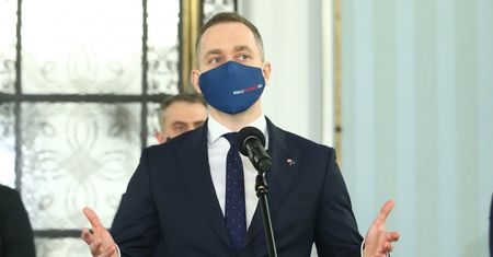 Tomczyk: "System szczepień w Polsce został postawiony na głowie"