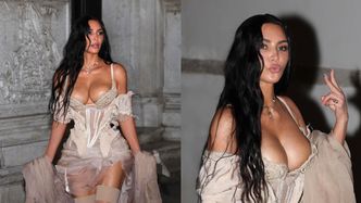 Wydekoltowana Kim Kardashian maszeruje na weselne afterparty Bezosa i Sanchez. Fajna "piżamka"?