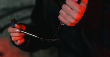 Krokodyl narkotyk – działanie, produkcja i skutki stosowania