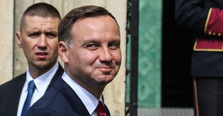 Ojciec prezydenta: "Andrzej po cichutku brał strzykawkę, napełniał ją wodą i lał wszystkich jak popadnie"