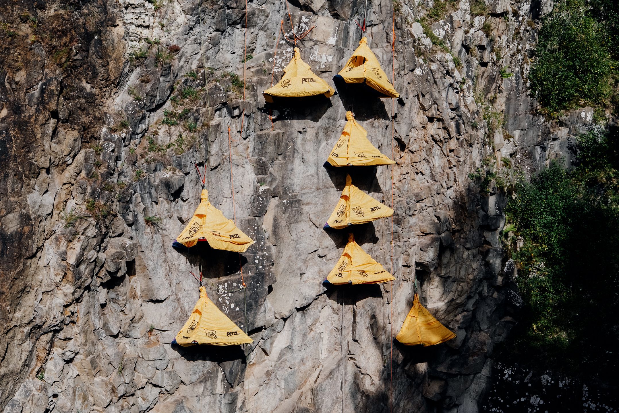 Himalaya Base Camp 