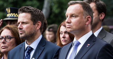 Tusk na szóstym miejscu. Zaskoczenia w nowym sondażu