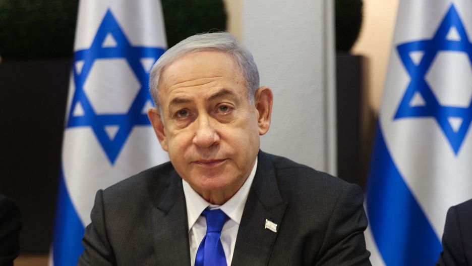 Archiwum zagraniczne East News 2023-12
Israeli Prime Minister Benjamin Netanyahu chairs a Cabinet meeting at the Kirya, which houses the Israeli Ministry of Defence, in Tel Aviv on December 17, 2023. (Photo by Menahem KAHANA / POOL / AFP)
MENAHEM KAHANA