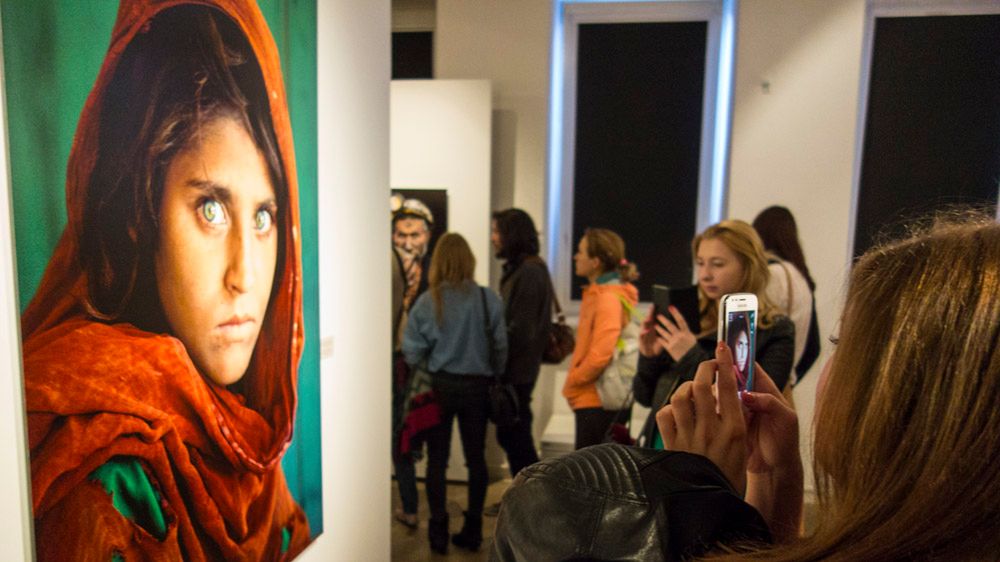 Relacja z wystawy Steve'a McCurry w Warszawie. Zdjęcia, które trzeba znać 1