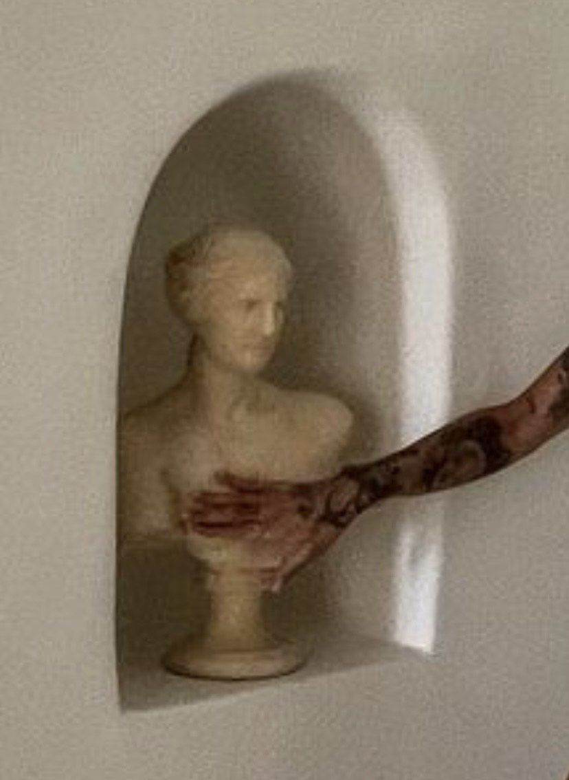 Wyzwolona Maja Sablewska pozuje TOPLESS i migdali się z Wojtkiem Mazolewskim w lazurowej wodzie