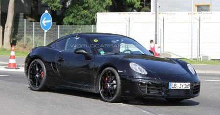 Porsche 911 Cabrio, Boxster, Cayman i Panamera na zdjęciach szpiegowskich [wideo]