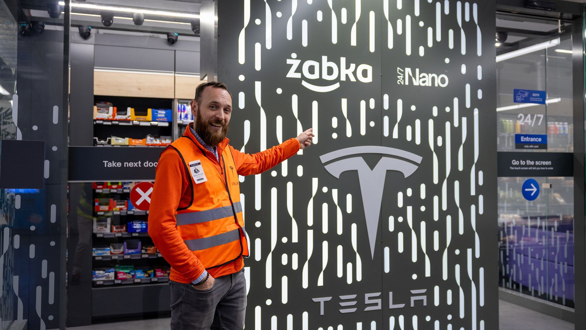 Autor tekstu w Tesla Gigafactory Berlin-Brandenburg
