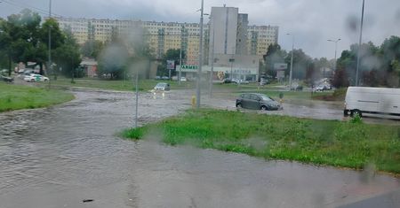 Ulewy nie ominął województwa lubelskiego. Może spaść ponad 40 litrów wody na metr kwadratowy. Wydano ostrzeżenia!